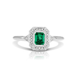 14K W EMERALD & DIAMOND FASHION RING;DIAMOND=1/20 CTTW;EMERALD=1/2 CTTW