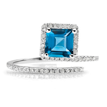 14K LIGHT BLUE TOPAZ & DIAMOND RIN